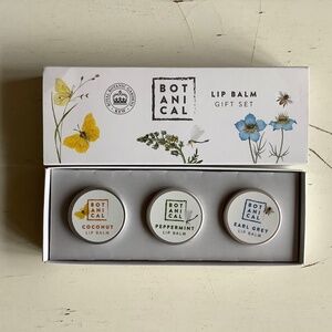 New in Gift Box Kew Royal Botanical Gardens Lip Balm gift set